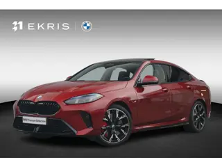 BMW 2 Serie Gran Coupé 220 M Sportpakket Pro 19'' / Panoramadak / Comfort Access / Driving Assistant