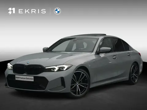 BMW 3 Serie Sedan 318i M sport / Trekhaak / Schuif- Kanteldak / Hifi