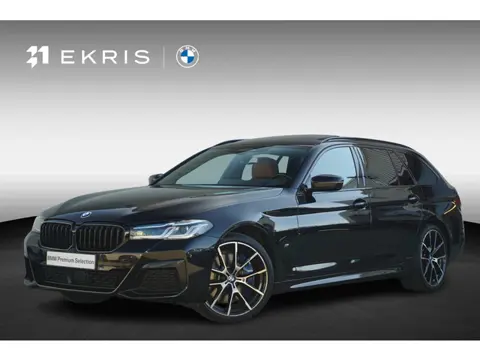 BMW 5 Serie Touring 540i xDrive M Sportpakket 20'' / Panoramadak / Active Steering / Head-Up Display