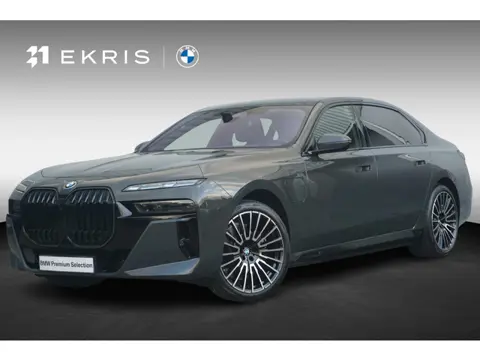 BMW 7 Serie 750e xDrive Executive Drive Pro | M Sportpakket Pro | Sky Lounge | Connoisseur Pack | Bo