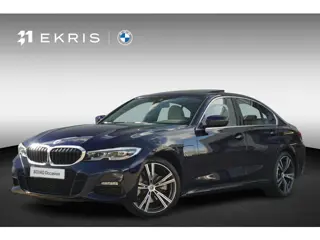 BMW 3 Serie Sedan 320e High Executive M Sportpakket 19'' / Schuif-/kanteldak / Elektrisch verstelbar