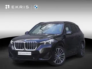 BMW X1 xDrive25e M Sportpakket | Innovation Pack | Travel Pack | Glazen panoramadak | Comfort Access