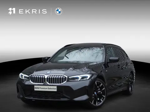BMW 3 serie Touring 330e Electrisch verstelbare Stoelen | M Sportpakket | Head Up Display | Lentevoo