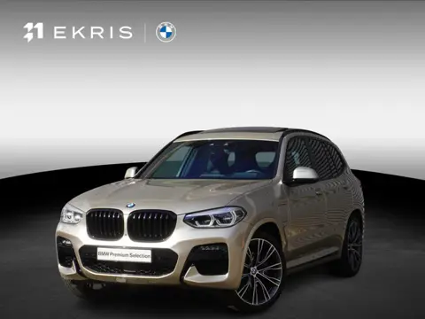 BMW X3 xDrive30e High Executive | 21 inch LM Individual V-spaak | Glazen panoramadak | BMW Head-Up D