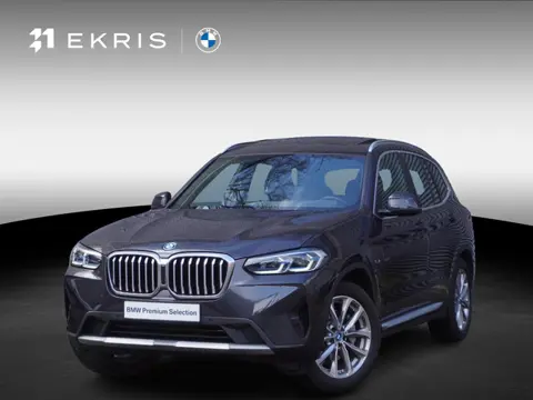 BMW X3 xDrive30e High Executive | 19 inch LM V-spaak | Glazen panoramadak | HiFi System | Driving As