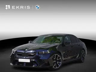 BMW M5 Sedan Bowers & Wilkins Surround Sound System | Glazen panoramadak | Driving Assistant Profess