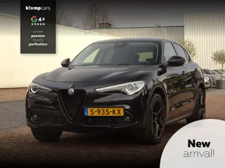 Alfa Romeo Stelvio 2.0 T AWD 280PK | Raggazzon | Zeer Netjes! | Leer | All-Black | Ti-Difusser.