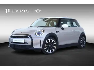 MINI 3-deurs Cooper Camden Go Edition Achteruitrijcamera / Cruise Control / Navigatie / Getint Glas 
