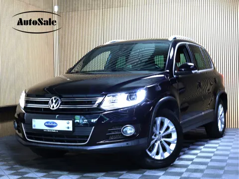 Volkswagen Tiguan 1.4 TSI R-Line Edition DSG DYNAUDIO NAVI ELEK STOEL "15