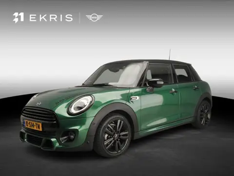 MINI 5-deurs Cooper JCW Uitvoering / Sportstoelen / LED / Harman-KardonPark Assist / Getint glas / A