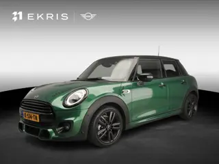 MINI 5-deurs Cooper JCW Uitvoering / Sportstoelen / LED / Harman-KardonPark Assist / Getint glas / A