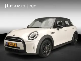 MINI 5-deurs Cooper Automaat / Driving assist / LED / Cruise / Climate / PDC / Navigatie / Alu wiele