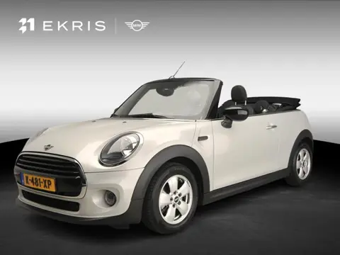 MINI Cabrio Cooper Automaat / Stoelverwarming / Cruise / PDC / Navigatie / Alu wielen