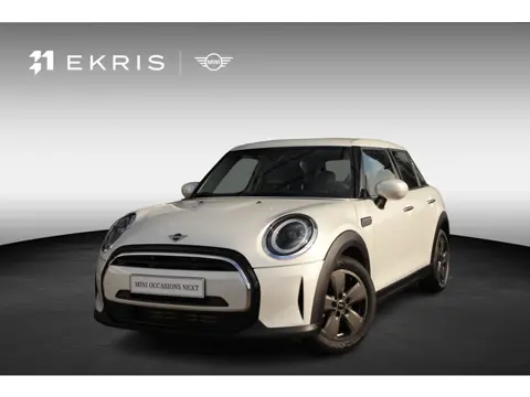 MINI 5-Deurs Cooper | Cruise Control | Parkeersensor Achter | LED Koplampen | Lentevoordeel