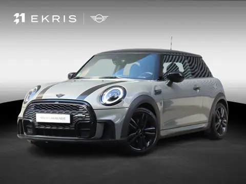 MINI 3-deurs Cooper | John Cooper Works + Camera + Comfort Access + Stuurwielrand Verwarmd + Apple C