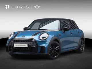 MINI 5-deurs Cooper | John Cooper Works + Camera + JCW Sportstoelen + Apple Carplay + Getint Glas + 