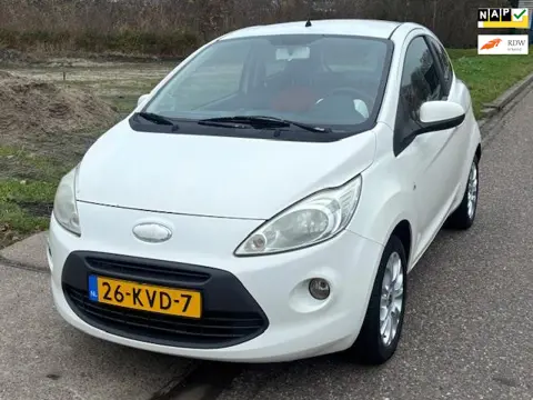 Ford Ka 1.2 Titanium Airco Electric pakket Audio-CD/MP3 LMV 15" Colorpakket ABS 2 x airbag Getint gl