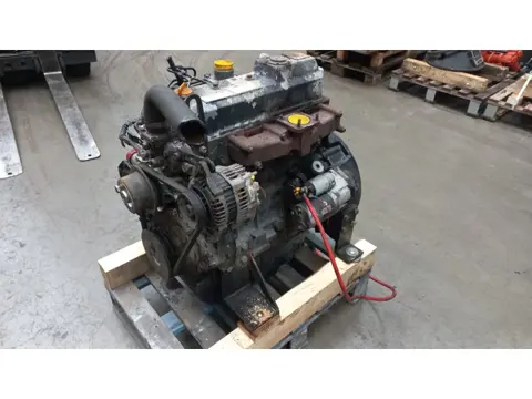 Yanmar 4TNV98 (bj 2003)