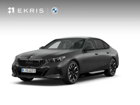 BMW i5 eDrive40 | M Sportpakket Pro | Travel Pack | Trekhaak | Panoramadak