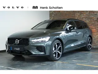 Volvo V60 T8 Plug-in hybrid AWD Plus Dark | Harman Kardon Premium Audio | 360° Parkeercamera | Parke