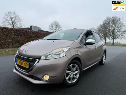 Peugeot 208 1.2 VTi Style NAP/APK/NAVI