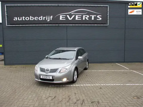 Toyota Avensis Wagon 1.8 VVTi Dynamic zeer nette goed rijdende en goed onderhouden auto nu scherpe m