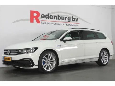 Volkswagen Passat Variant 1.4 TSI PHEV GTE Business - Carplay / Camera / Stoelverw.