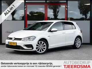 Volkswagen Golf 1.0 TSI Highline Business R | Navigatie | Stoelverwarming | Climate Control | Adapti