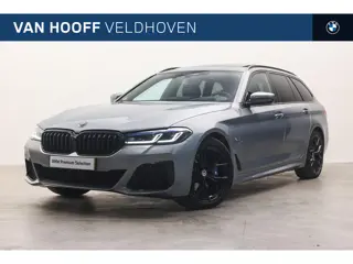 BMW 5 Serie Touring 530e xDrive High Executive M Sport Automaat / Sportstoelen / Panoramadak / Comfo