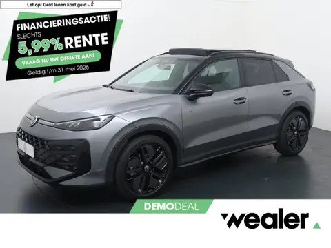 Volkswagen T-Roc 1.5 eTsi 150pk R-Line First Edition | Panoramadak | LED Matrix | Elektr. achterklep