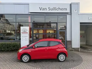 Toyota Aygo 1.0 VVT-i x-play (bj 2019)