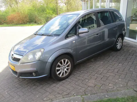 Opel Zafira 1.6 Cosmo (bj 2007)
