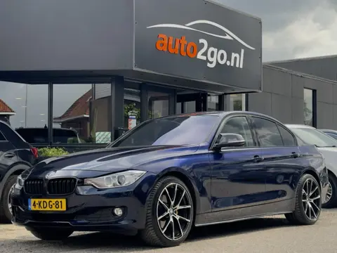 BMW 3-serie 320d AUT8 M-SPORT LEDER NAVI AIRCO LED LMV PDC