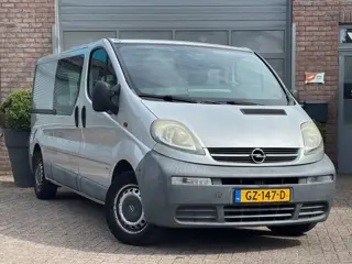 Opel VIVARO 1.9DTI 2.9T Camperbus. 4 persoons uitvoering. Nieuwe APK! Kampeerwagen.