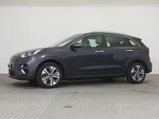 Kia e-Niro DynamicLine 64 kWh Warmtepomp SOH 100% Trekhaak | Stof\leer | Camera | Cruise | LMV 17" |