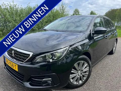 Peugeot 308 SW 1.2 | Automaat | Clima | Cruise | Panodak | Trekhaak