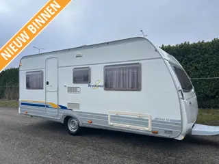 Bürstner Ventana 465 TS RONDZIT VAST BED VOORTENT