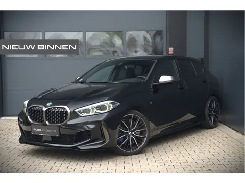 BMW 1-serie M135i xDrive High Executive Edition | M Performance | Stoelverwarming | Cruise Control |