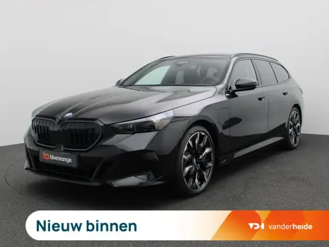 BMW 5-serie Touring 530e xDrive 299PK Aut. M-Sport, Panoramadak, Head-Up Display, Stoelverwarming & 