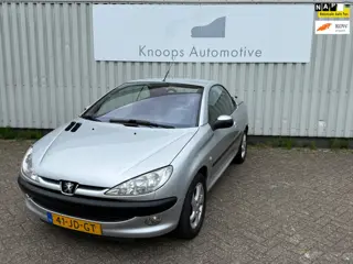 Peugeot 206 CC 1.6-16V Automaat Kap defect