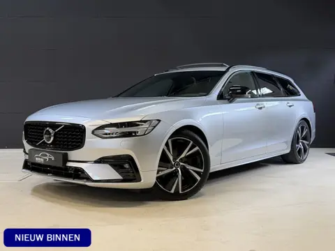 Volvo V90 2.0 B4 R-Design | Panoramadak | Elektr. trekhaak | Head-Up | Camera | Harman Kardon | Adap