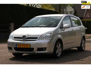 Toyota Corolla Verso 1.8 VVT-i Sol | CLIMA | CRUISE | TREKHAAK | NAP | MOOIE GOED ONDERHOUDEN AUTO |