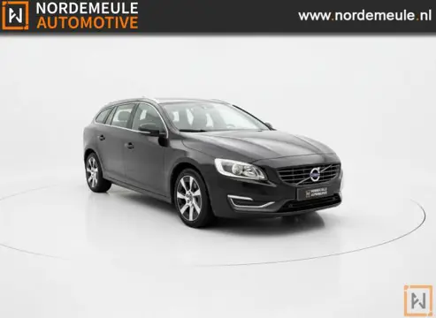 VOLVO V60 2.0 D4 OCEAN RACE. TREKHAAK, AUT, DEALER ONDERHOUDEN