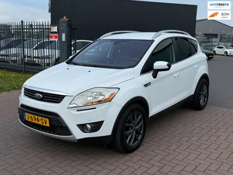 Ford Kuga 2.5 20V Titanium 200PK Trekhaak Automaat Zeer nette staat!