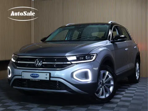 Volkswagen T-Roc 1.5 TSI Style AVM DSG VIRTUAL CARPLAY CLIMA CAMERA PDC "23
