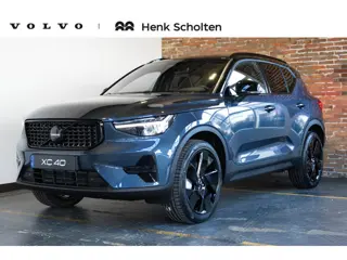 Volvo XC40 B4 Plus Black Edition | Schuif/Kanteldak | 360º Visual Park Camera | Harman Kardon Premiu