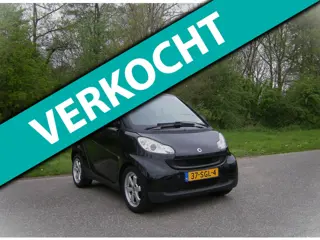Smart Fortwo coupé 1.0 mhd Pure . AUTOMAAT . Airco . Glazen dak . LMV . enz