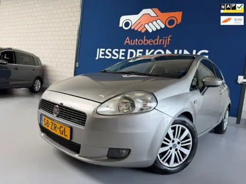 Fiat Grande Punto 1.4-16V Ed. Lusso / bj.2008 / kleur: grijs / Airco / Sportvelgen / APK tot 06/2027