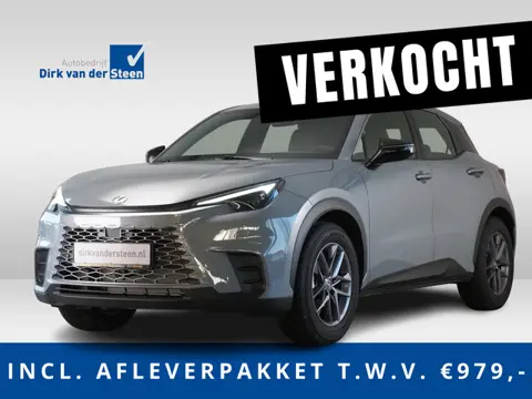 Lexus LBX Business Line 2WD | Dodehoekdetectie | Botsherkenning | Draadloze Telefoonlader | Stoelver