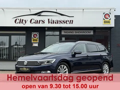 Volkswagen Passat Variant 2.0 TSI 4Motion Highline 221 pk pano leder standkachel acc camera trekhaak